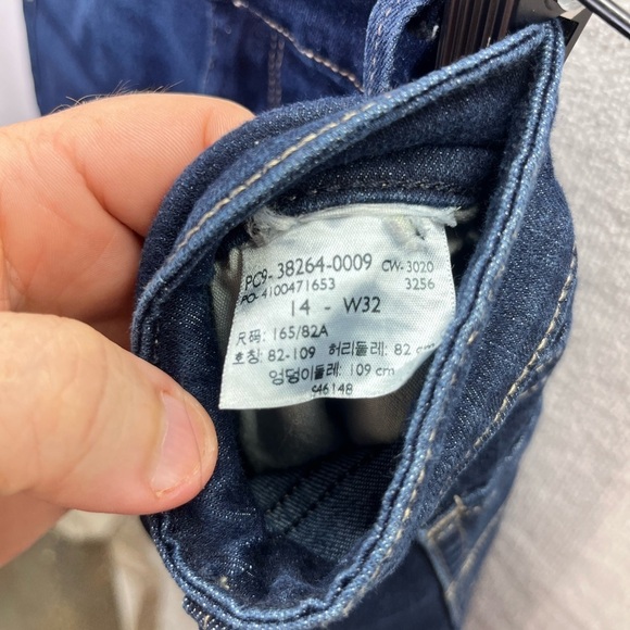 Levi’s Signature Mid Rise Shortie Shorts Womens 14/32 Plus Stretch Denim 2253 - Picture 3 of 7